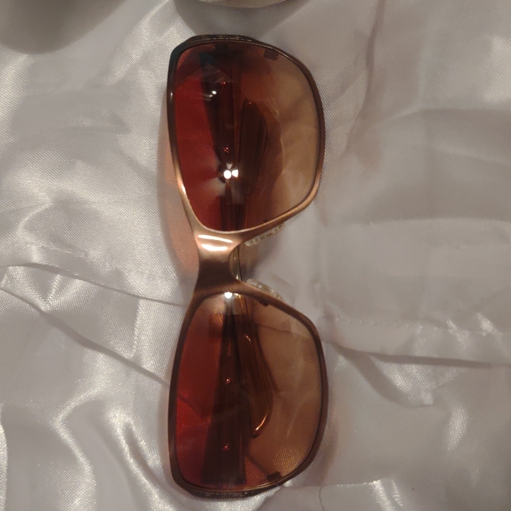 Oakley women's sunglasses